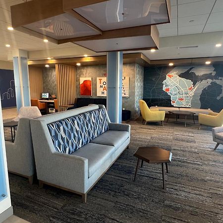 Holiday Inn Express & Suites - Tomah By Ihg Extérieur photo