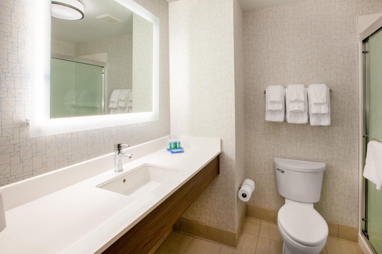Holiday Inn Express & Suites - Tomah By Ihg Extérieur photo